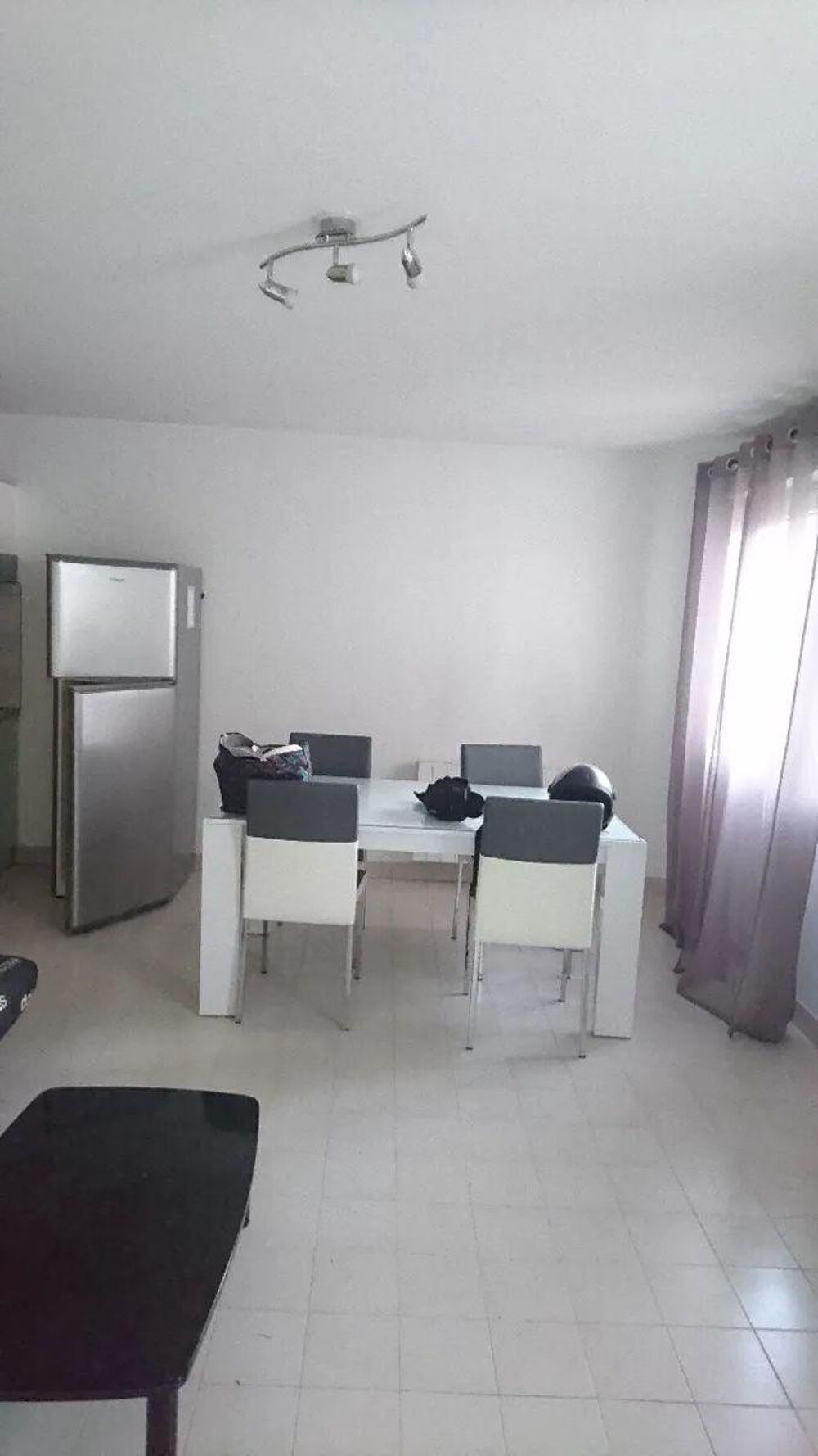 Location Appartement Beau 2P 42m² ave de la Californie à 50m de la mer Nice