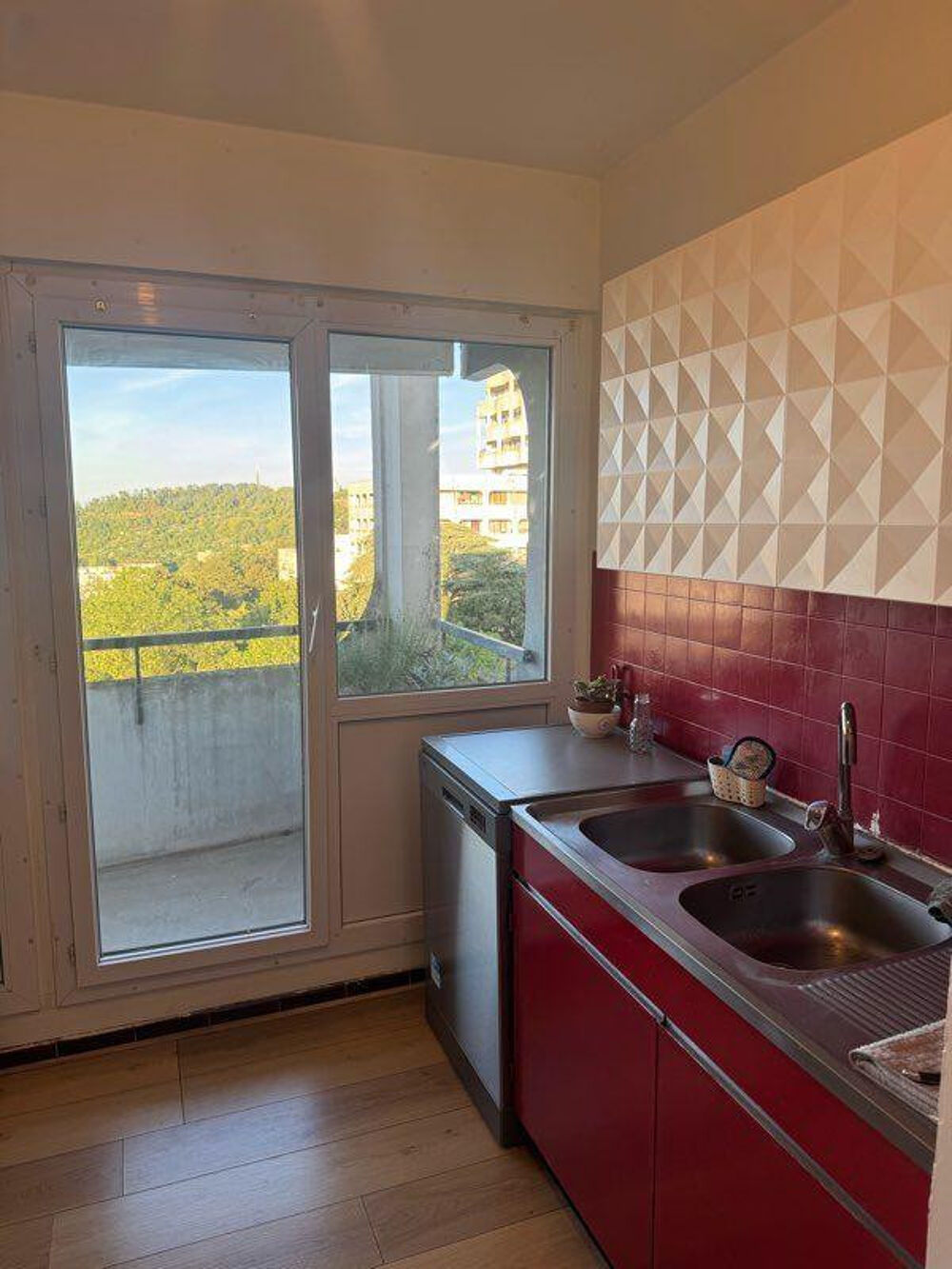 Location Appartement Beau T2 meublé 50 m² Vue exceptionnelle Lyon 9
