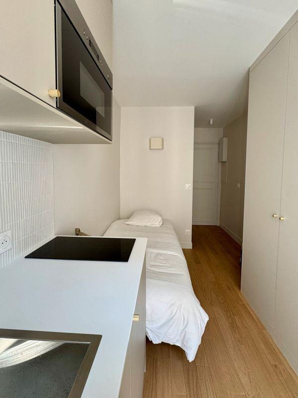 Location Appartement Jolie studette à louer Paris 17ème Paris 17