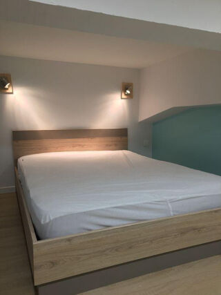  Appartement à louer 1 pièce 28 m²