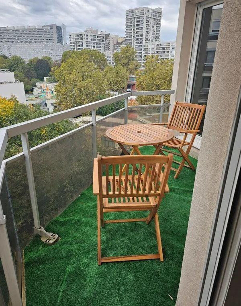 Location Appartement Beau 2P meublé 51m² refait à neuf sans vis à vis Courbevoie
