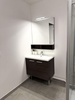  Appartement à louer 2 pièces 46 m²