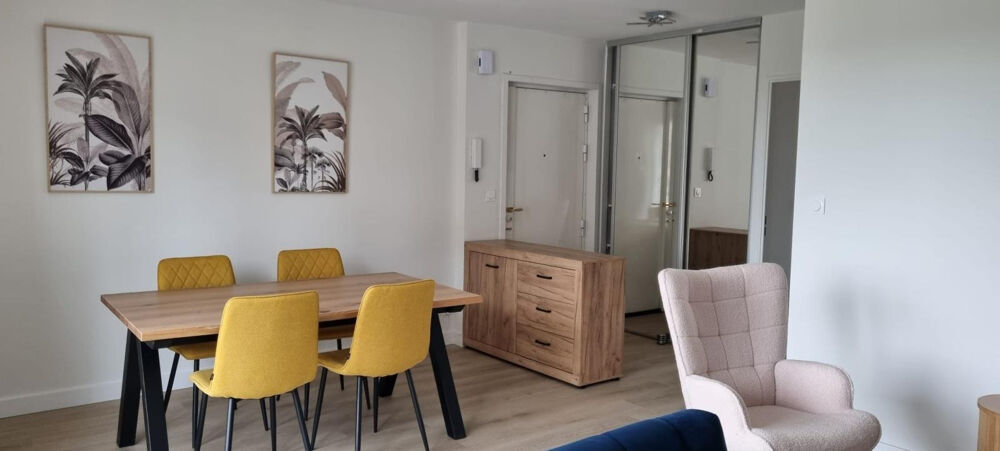 Location Appartement Chambre disponible en colocation meublée Villeurbanne