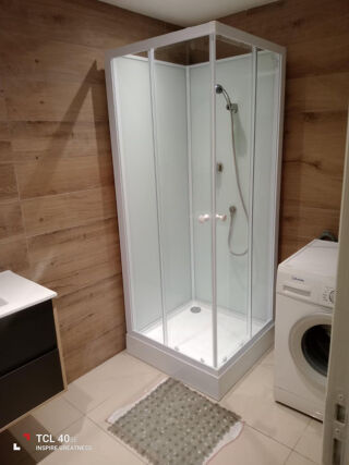 Appartement à louer 1 pièce 80 m²