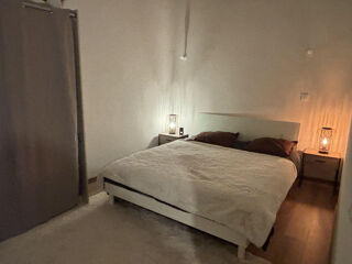  Appartement à louer 5 pièces 133 m²