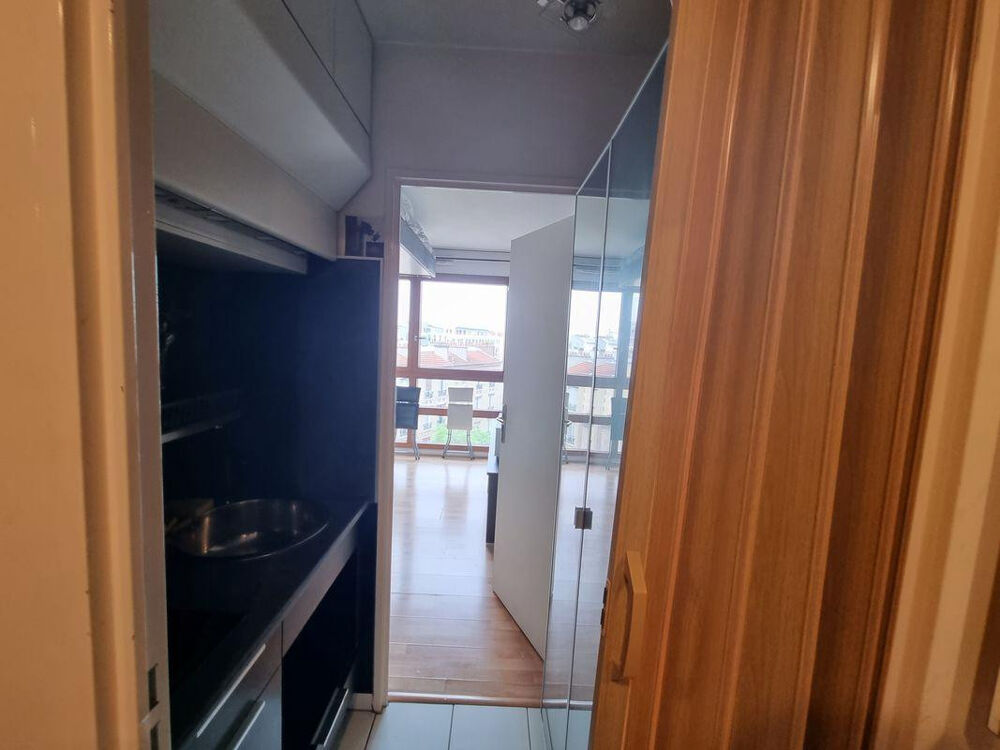 Location Appartement Studio meublé Courbevoie