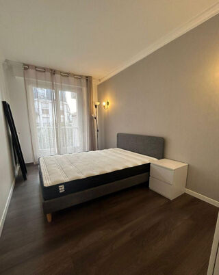  Appartement à louer 1 pièce 87 m²