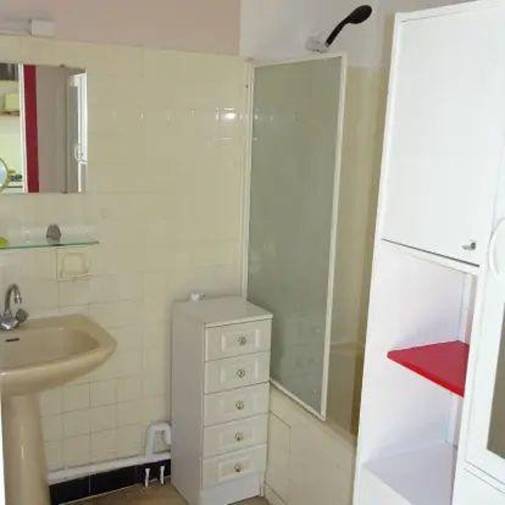 Location Appartement Beau studio 32 m2 Nantes Procé Canclaux Nantes