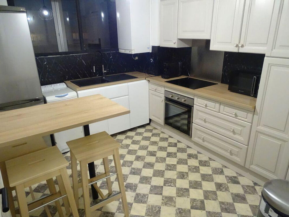 Chambre dans T4 80m² rénové proche UBO