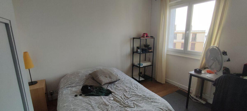 Location Appartement Colocation  68m² Cezeaux 2 étudiants Clermont-ferrand