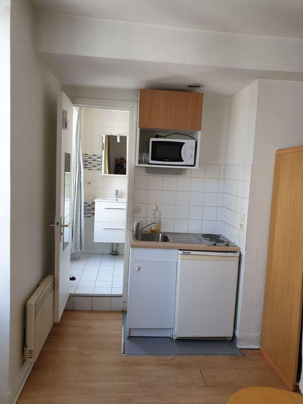 Location Appartement Studio meublé métro commerce paris 15ème Paris 15