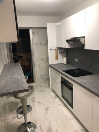  Appartement à louer 2 pièces 50 m²
