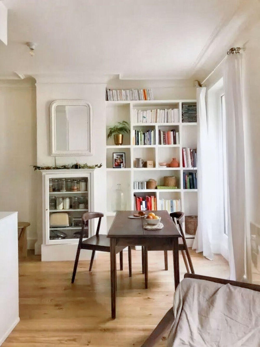 Location Appartement Grand studio de 30m² avec chambre en alcôve Paris 20