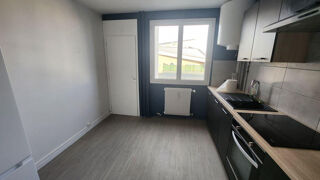  Appartement à louer 3 pièces 69 m²