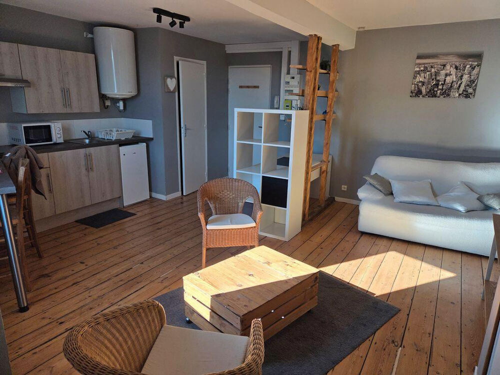 Grand Studio meublé 24m² au calme