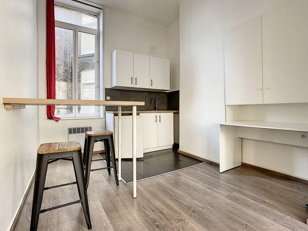 Beau studio meublé 28m² rénové rue de Fleurus