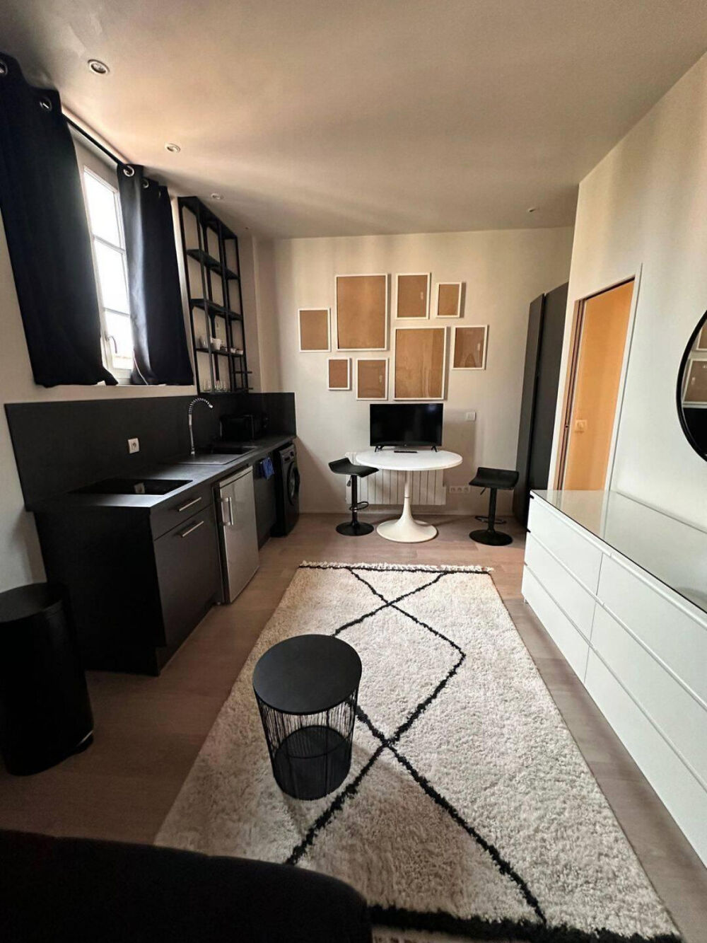 Location Appartement Beau studio meublé 21m² Lyon 4