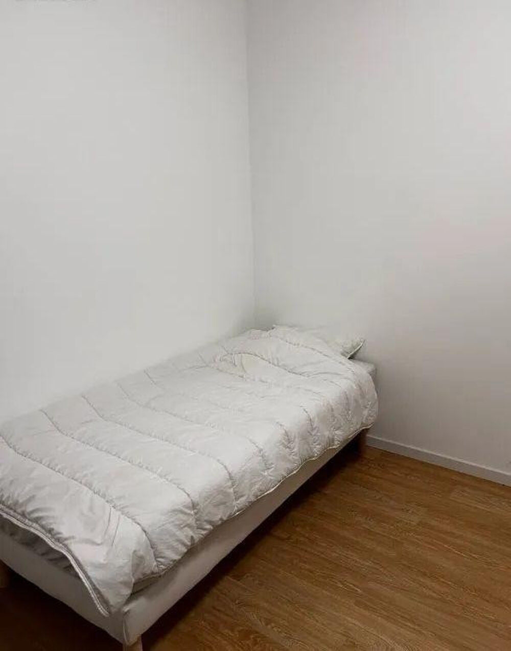 Location Appartement 2 chambres dispos dans coloc T2/4P meublée 43m² Lille
