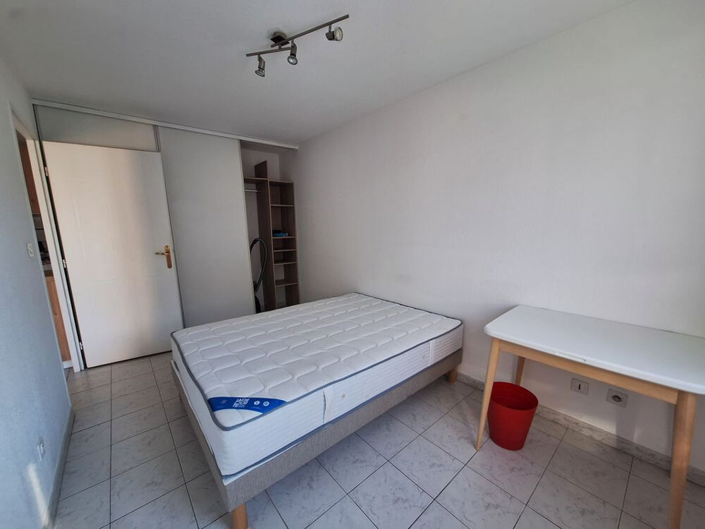 Location Appartement T2 meublé proximité Perrier Parc 26ème Centenaire Marseille 8