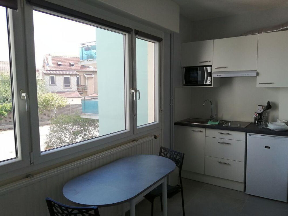 Location Appartement Loue studio meublé de 21 m2 avec place parking Nancy