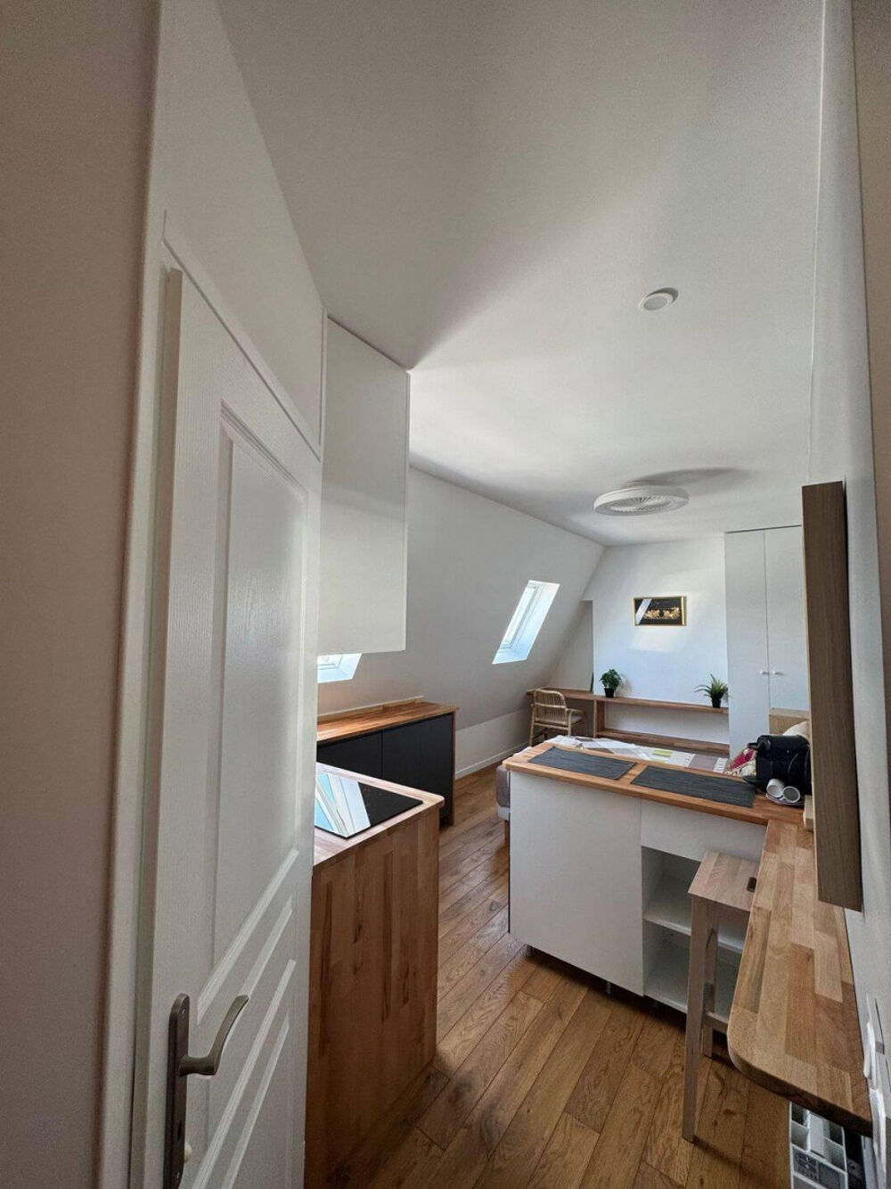Location Appartement Beau studio cosy 18m² Place Victor Hugo Paris 16