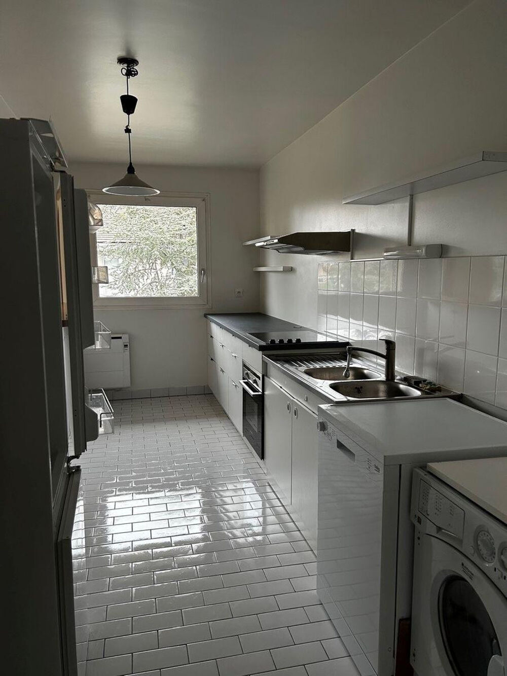 Location Appartement Appartement 3 pièces (74m2) au calme, lumineux ! La celle-saint-cloud