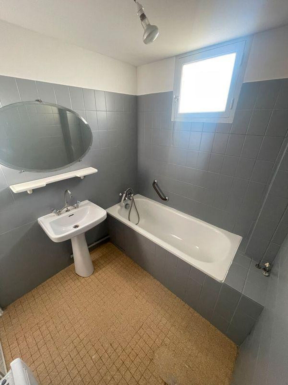 Location Appartement Beau T2 47m² avec loggia Marseille 10