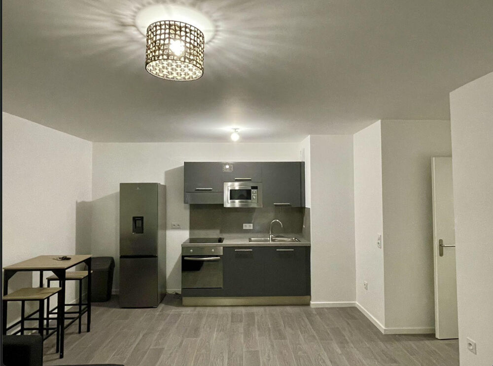 Location Appartement Colocation dans un Bel appartement neuf 3 pieces Melun