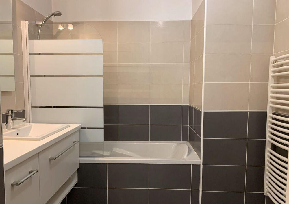 Location Appartement 2 pièces à louer à Bordeaux Bordeaux