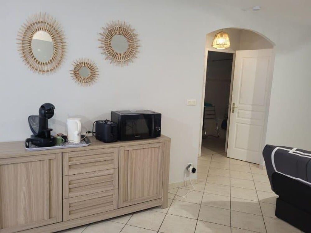 Location Appartement ? À louer T2 meublé de 53 m² avec parking. Chassieu