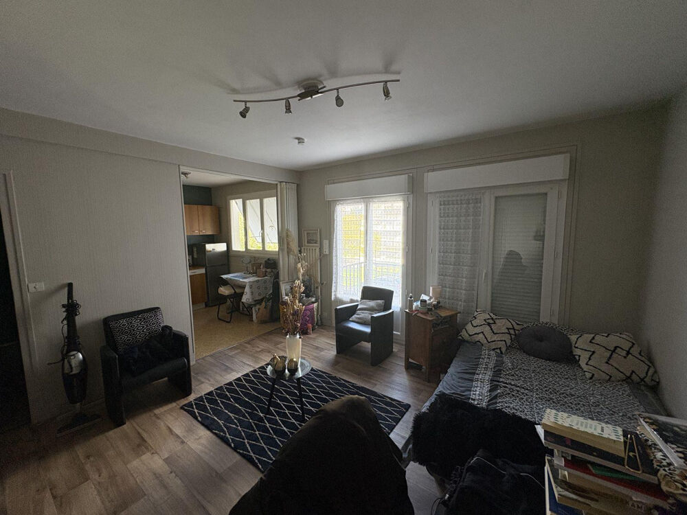 Location Appartement Studio meublé lumineux 27m2 Laval
