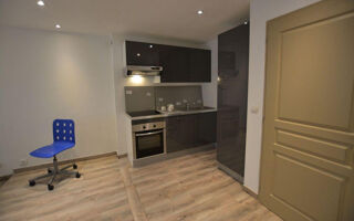  Appartement à louer 2 pièces 33 m²