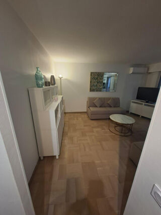  Appartement à louer 1 pièce 28 m²