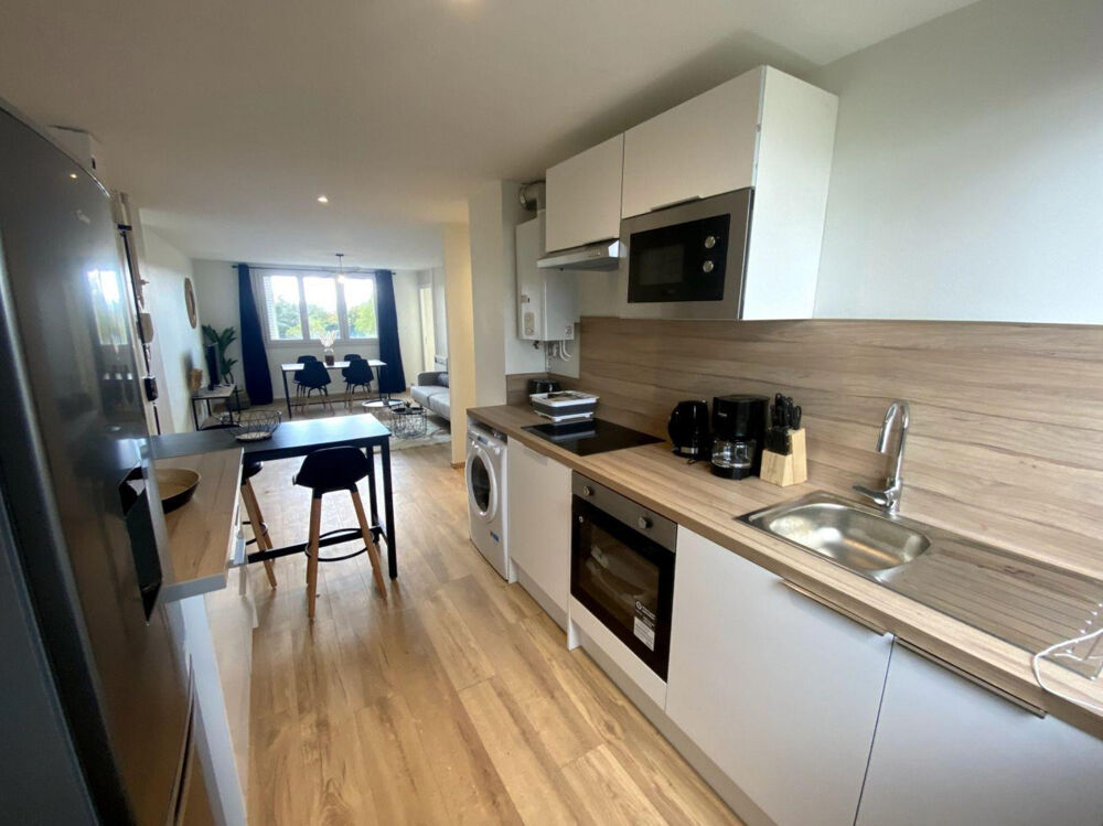 Location Appartement Collocation meublée - 2 chambres de disponible Villeurbanne