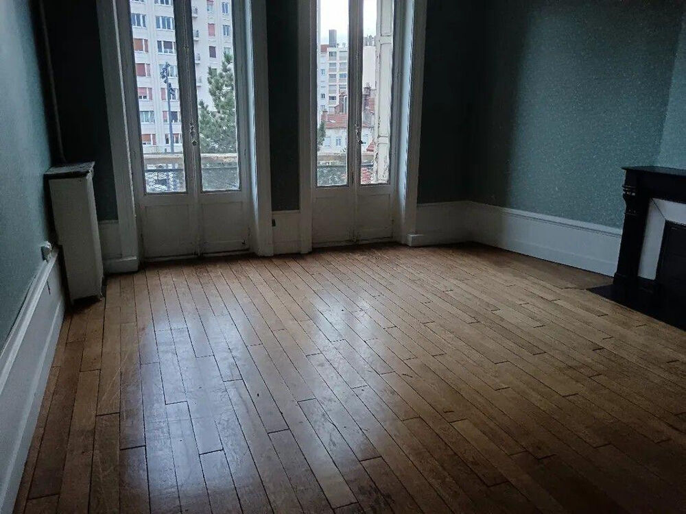 Location Appartement Beau F3 115 m² situé à côté de la gare Châteaureux Saint-Étienne