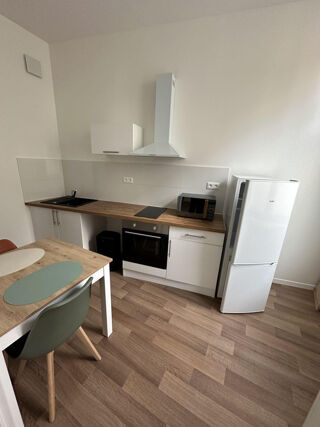  Appartement à louer 1 pièce 25 m²