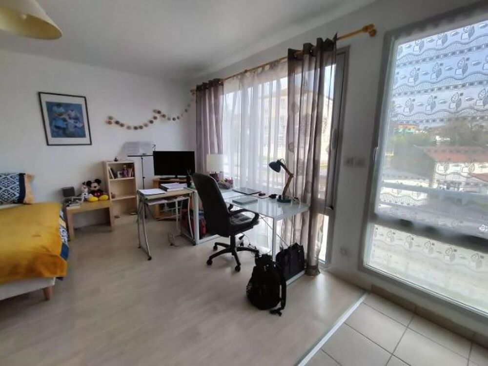 Location Appartement 8 min à pied chu, parking, rés récente, meublé Limoges