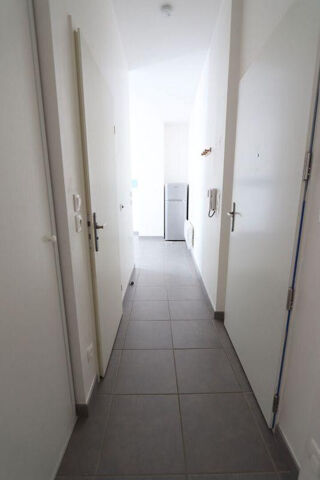  Appartement à louer 2 pièces 37 m²