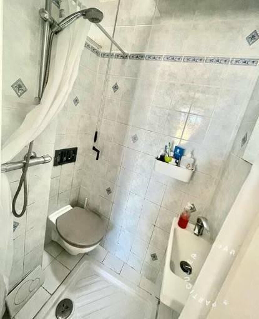 Location Appartement Beau studio meublé 15m² Paris 18