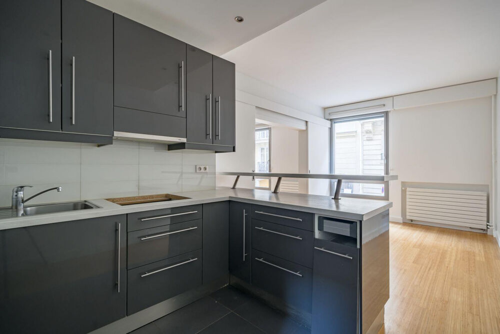 Location Appartement Superbe 3P 52m² refait à neuf Paris 11