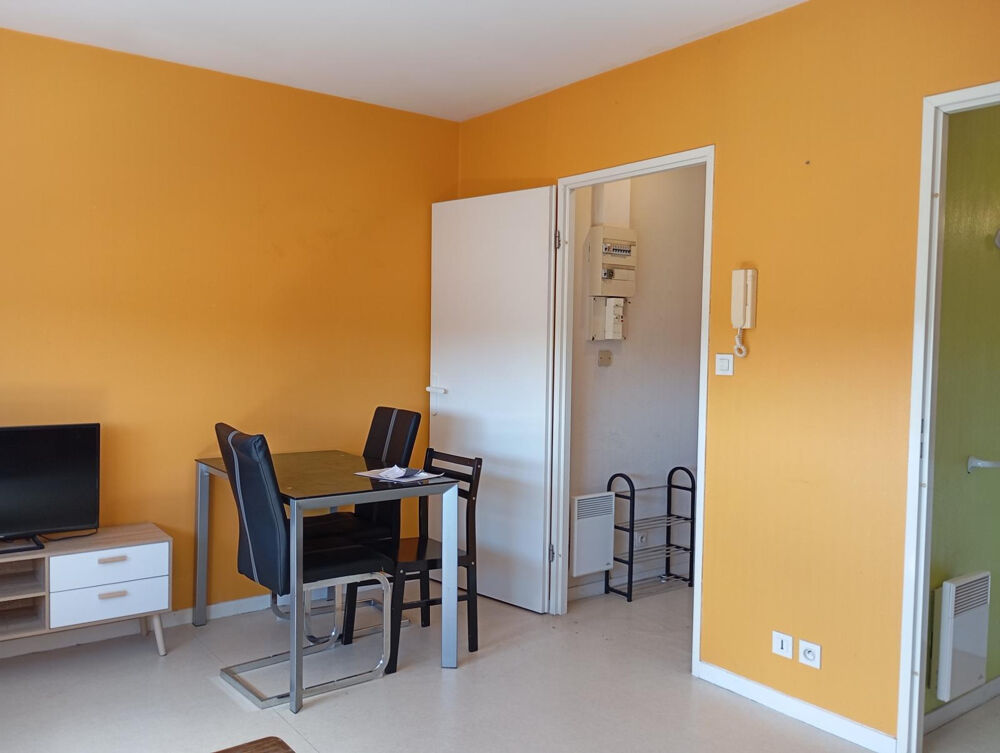 Location Appartement Studio très lumineux , residence calme et sécurisé Poitiers