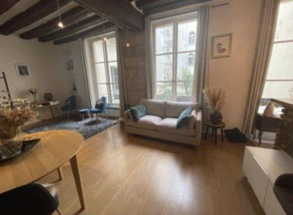 Location Appartement Appartement location meublée Marais Paris 4