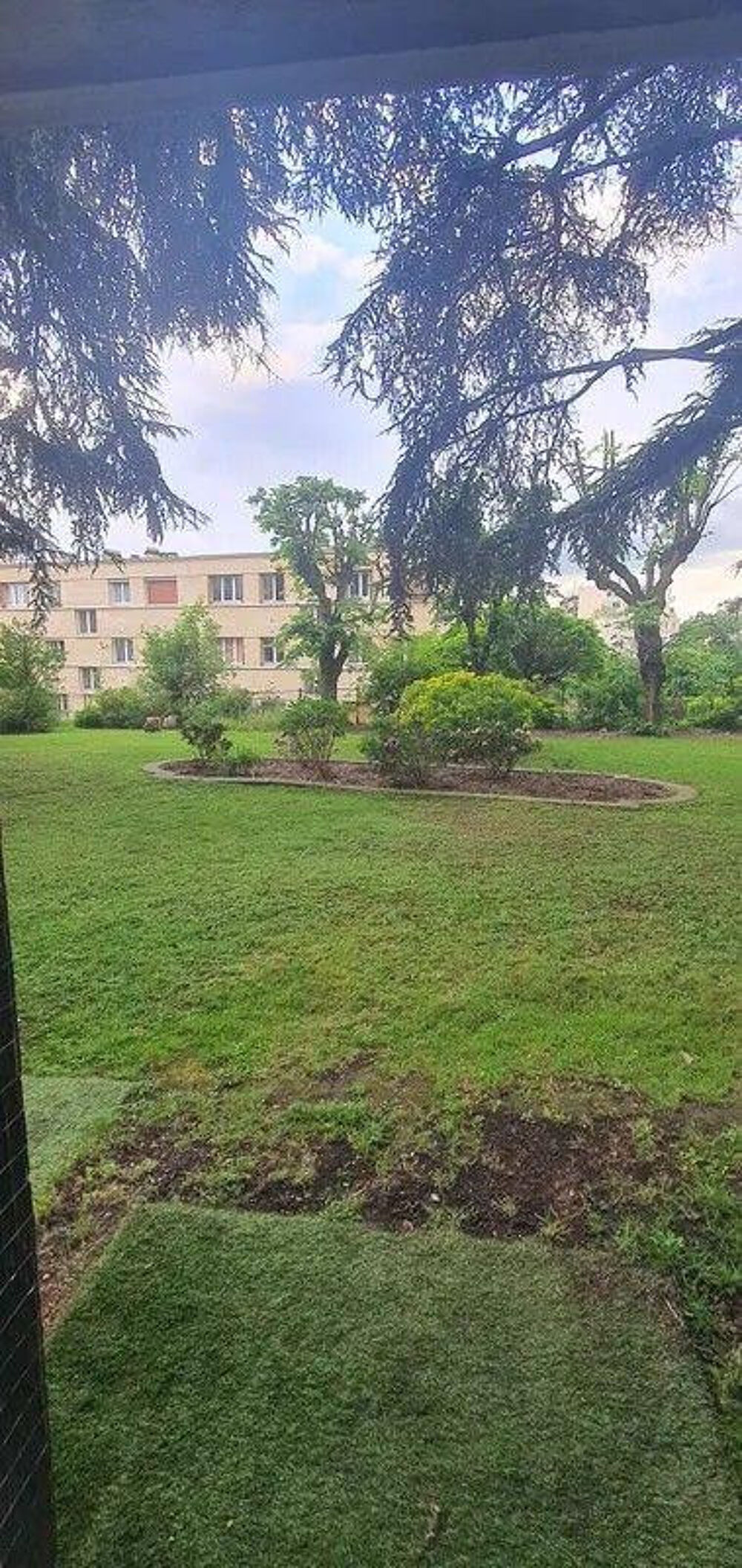 Location Appartement Beau studio meublé 15m² à Suresnes sans vis-à-vis Suresnes