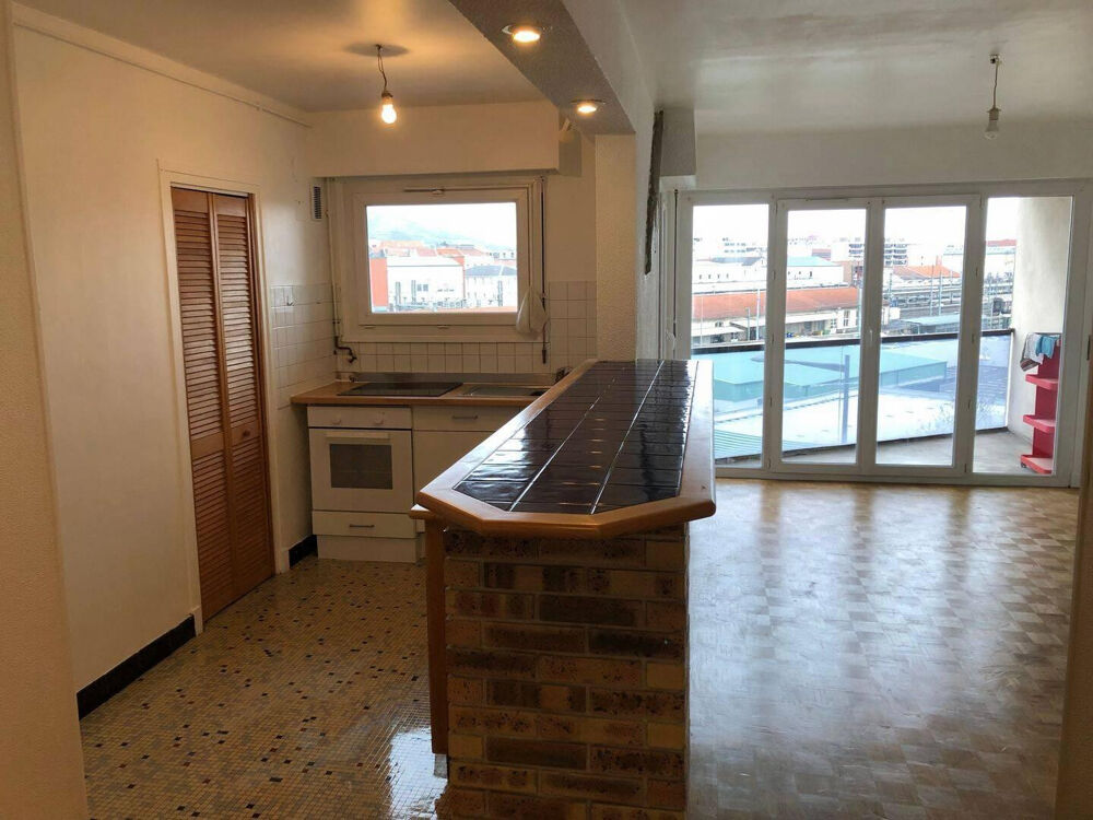 Location Appartement T2 rue Anatole France proche lycée facs Clermont-ferrand