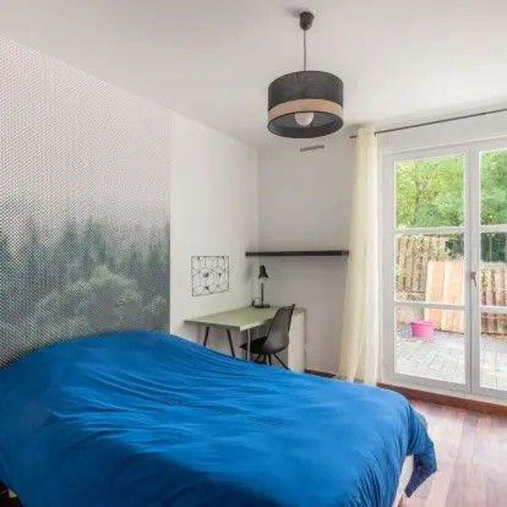 Location Appartement Chambre dispo dans grande coloc 126m² Évry-courcouronnes