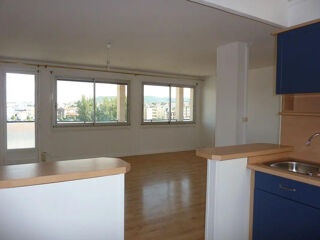  Appartement à louer 5 pièces 67 m²