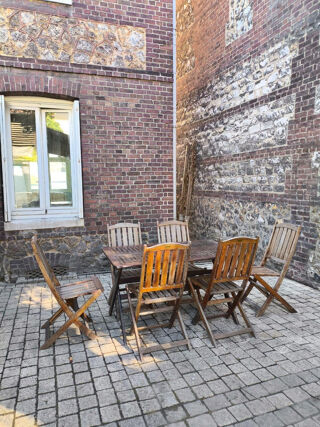  Appartement à louer 1 pièce 138 m²
