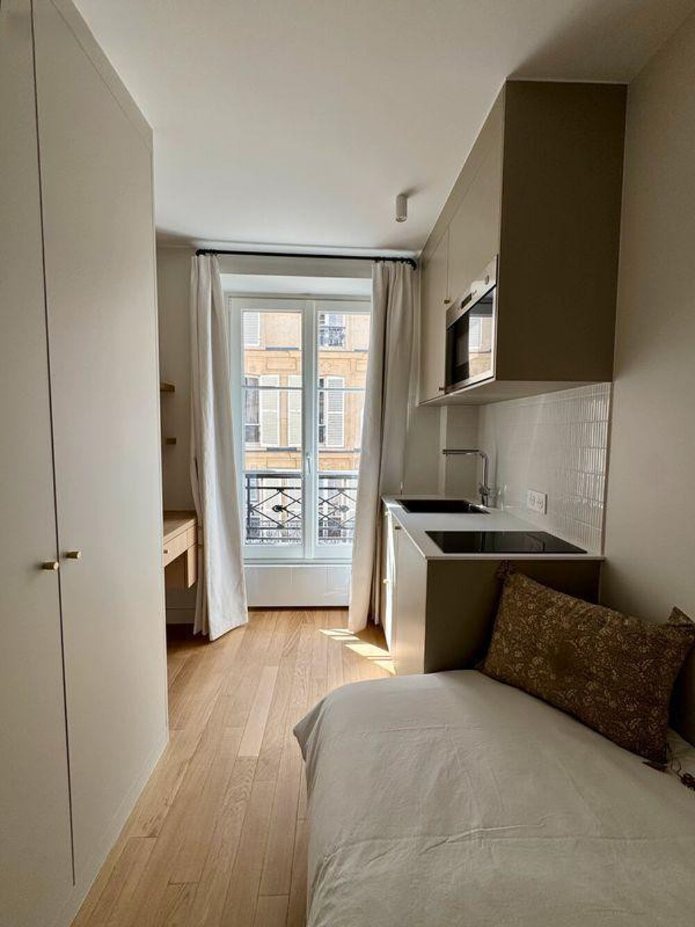 Location Appartement Jolie studette à louer Paris 17ème Paris 17