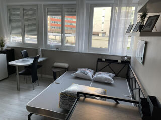  Appartement à louer 1 pièce 28 m²