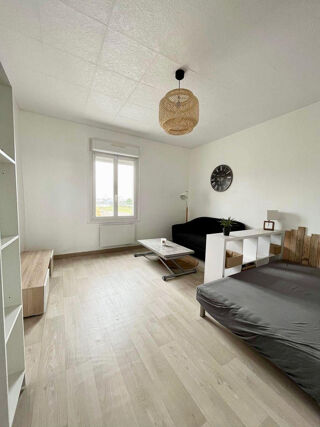 Appartement à louer 1 pièce 24 m²